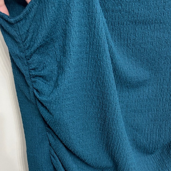 Calvin Klein Sleeveless Dark Teal Blouse - Picture 5 of 6